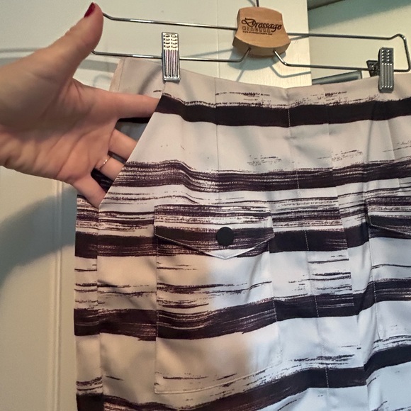 Kendall & Kylie snap-front skirt - Picture 4 of 4